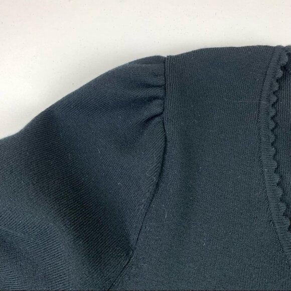 Talbots  Petite Black Short Sleeve Knit Top Scalloped Neck size Large Petite - Picture 7 of 9